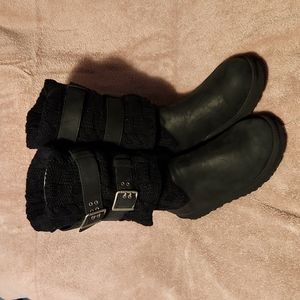 UGG AUSTRALIA Women UGG  Cassidee Tall  Black Knit, Size 7
